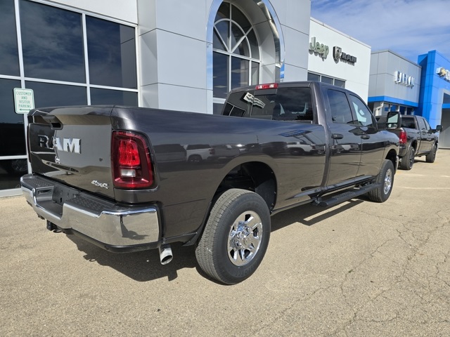 2026 Ram 2500 Tradesman photo 4