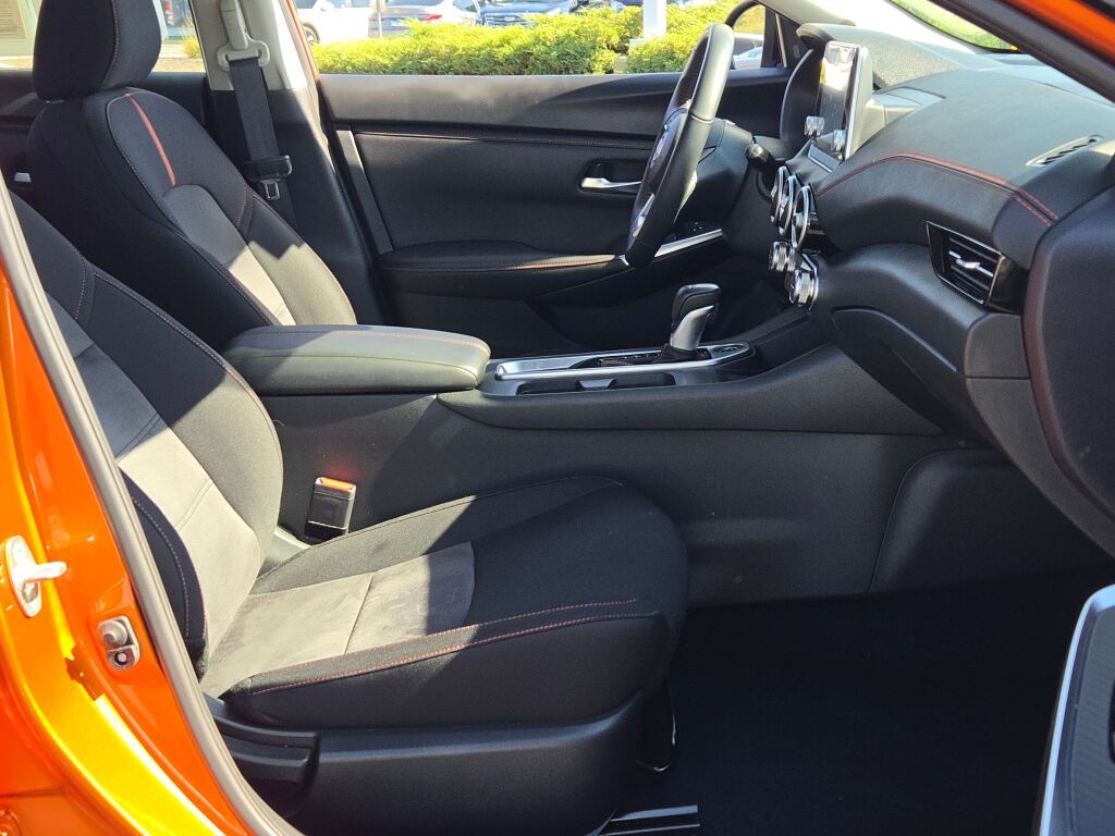 2024 Nissan Sentra SR photo 5