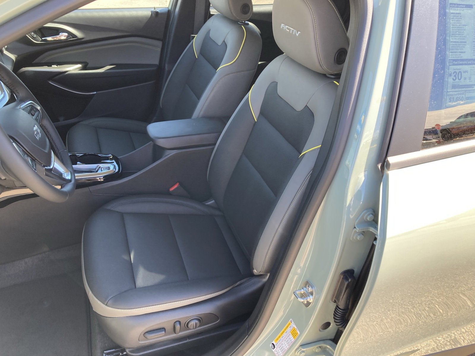 2026 Chevrolet Trax ACTIV photo 29