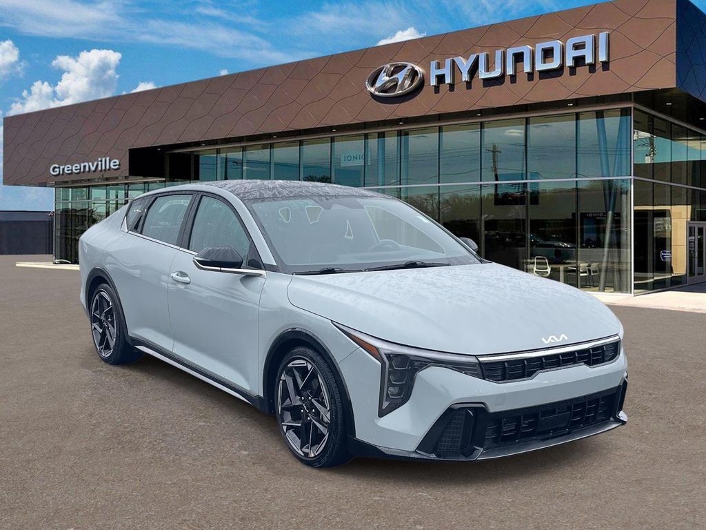2025 Kia K4 GT-LINE's photo