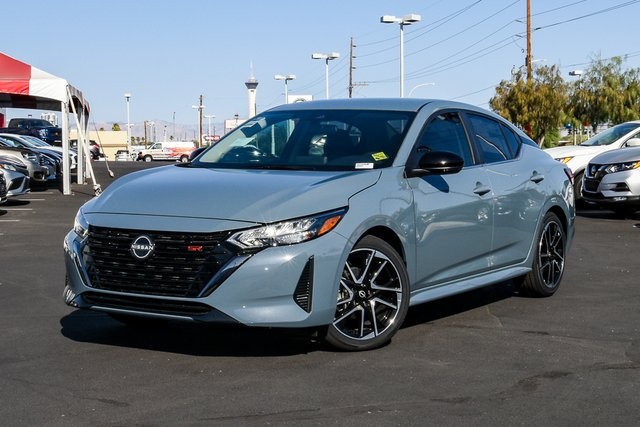 2025 Nissan Sentra SR's photo