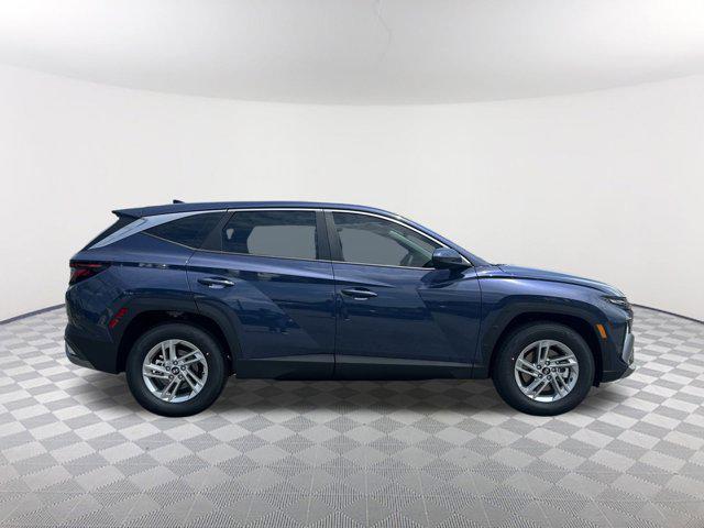 2025 Hyundai Tucson SE photo 3