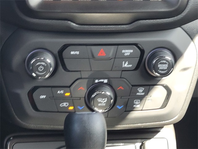 2022 Jeep Renegade Altitude photo 21