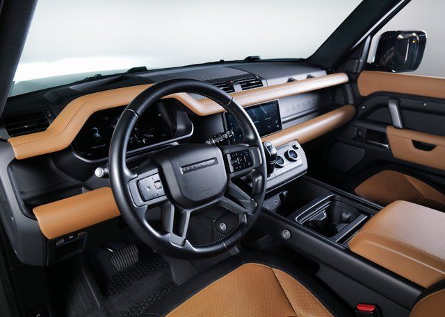 2023 Land Rover Defender 110 X-Dynamic SE photo 18