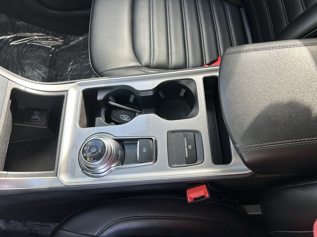 2023 Ford Edge SEL photo 14