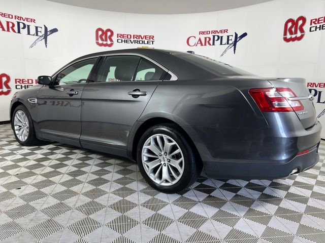 2016 Ford Taurus Limited photo 5