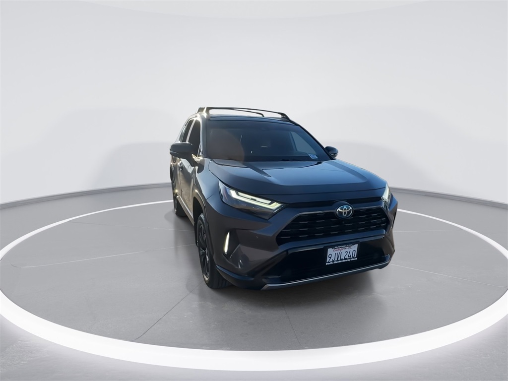 2024 Toyota RAV4 Hybrid XSE photo 2