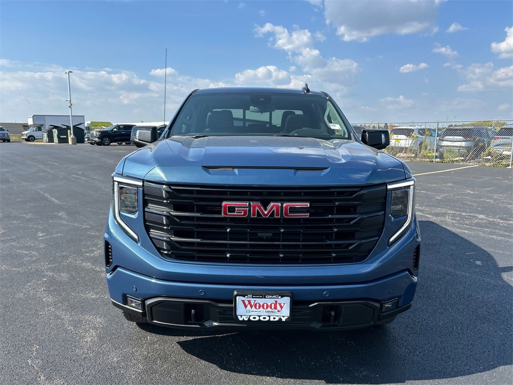 2026 GMC SIERRA - Image 2