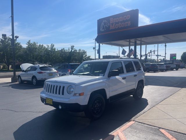2016 Jeep Patriot Sport photo 2