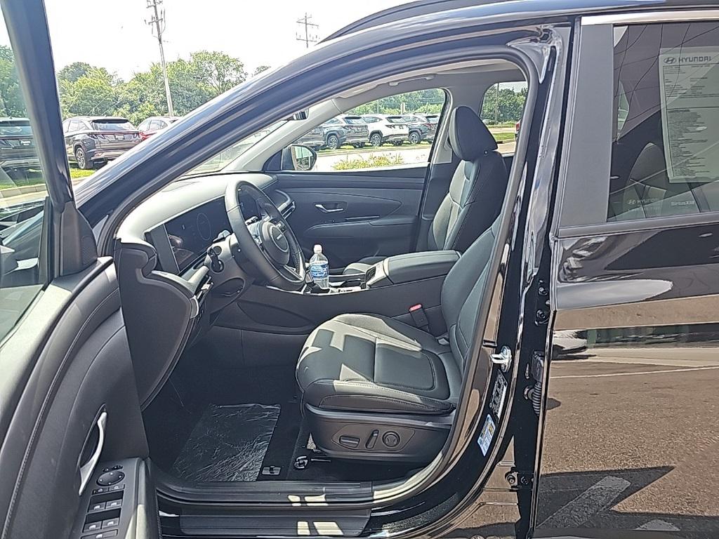 2025 Hyundai Tucson SEL Convenience photo 8