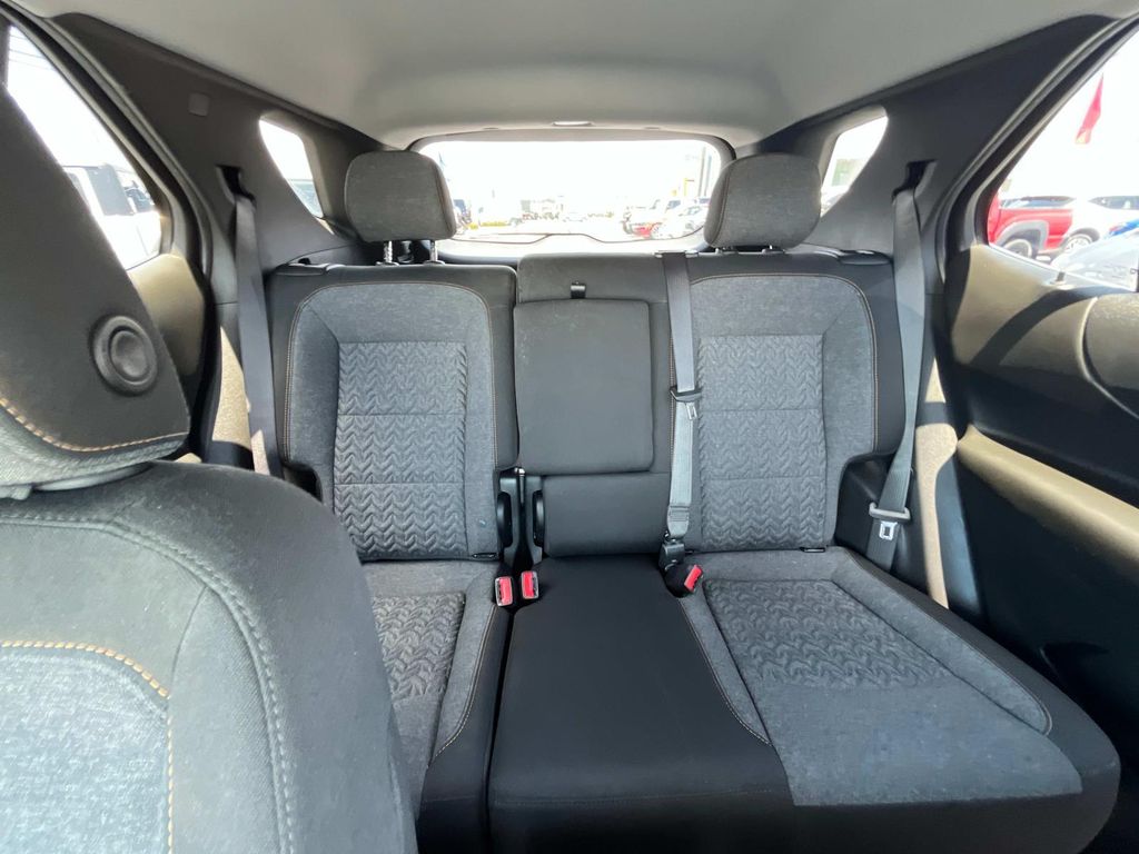 2023 Chevrolet Equinox LT photo 24