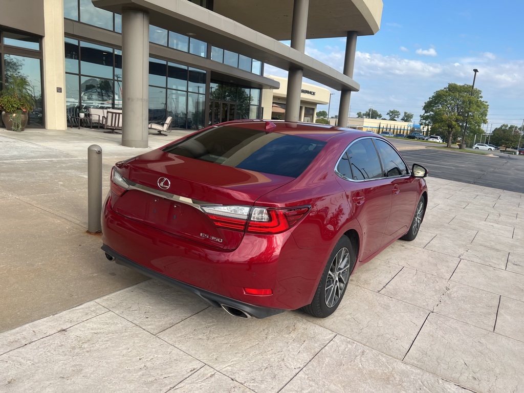 2017 Lexus ES 350 photo 3