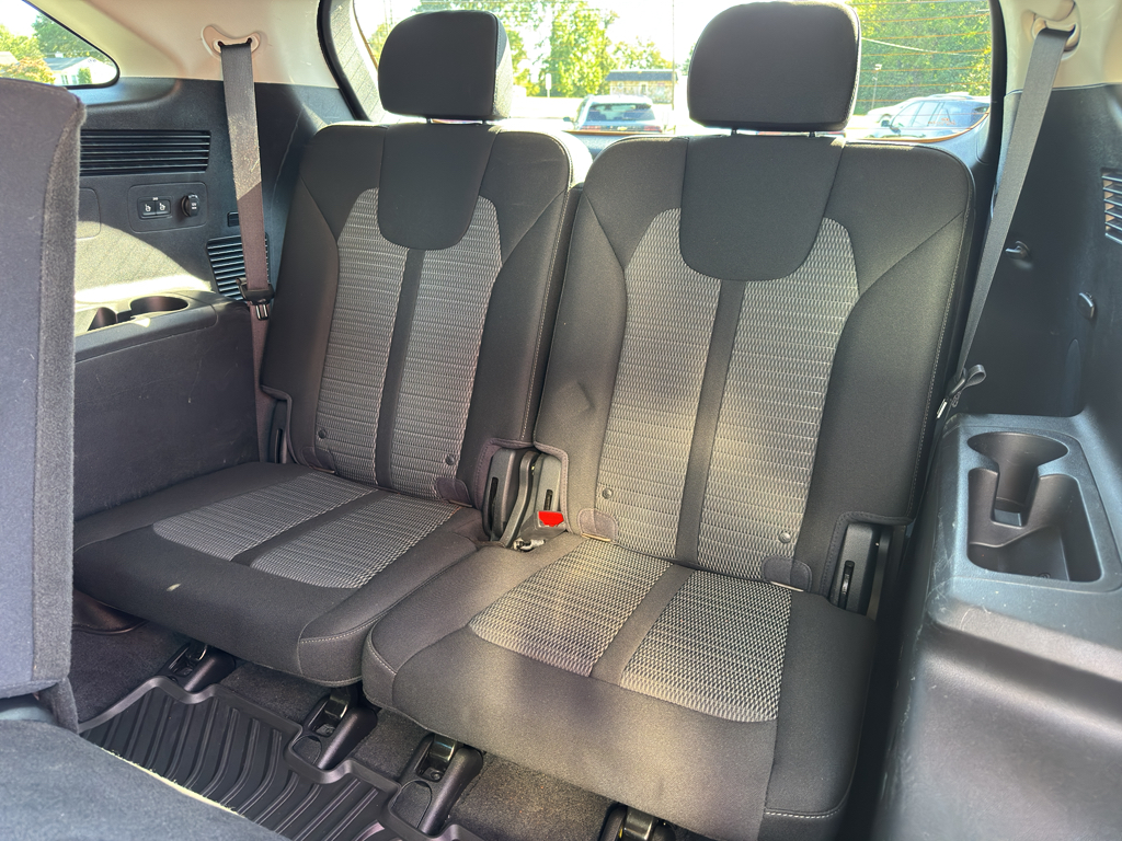 2021 Kia Sorento LX photo 22