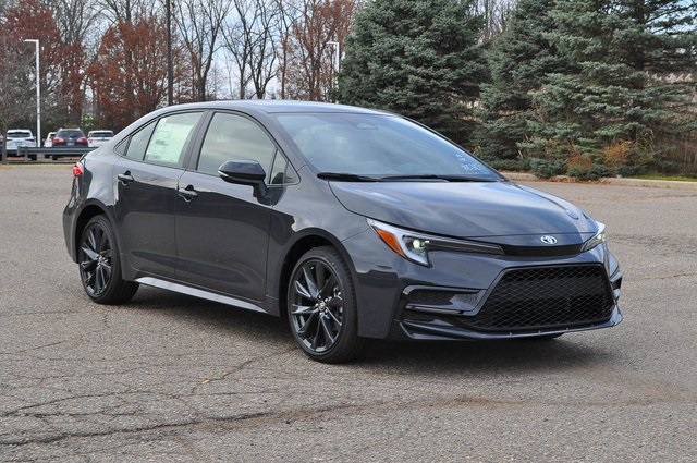 2026 Toyota Corolla SE's photo