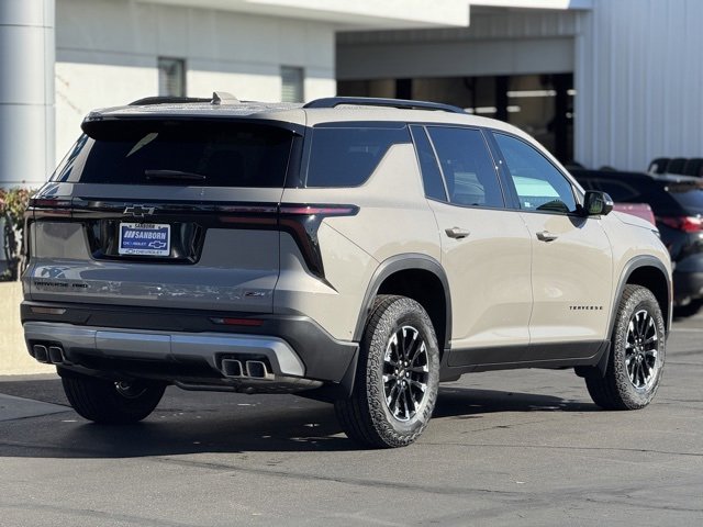 2026 Chevrolet Traverse Z71 photo 2