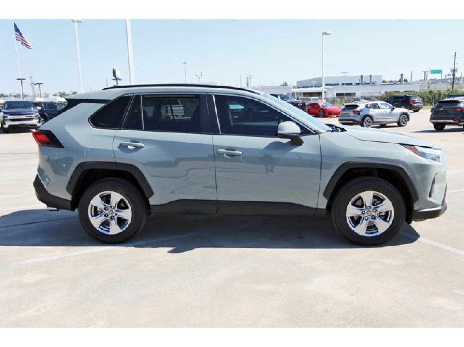 2022 Toyota RAV4 XLE Green at TX Auto Group