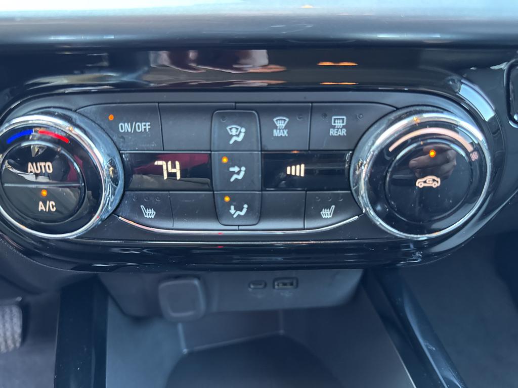 2024 Chevrolet Trax LT photo 10