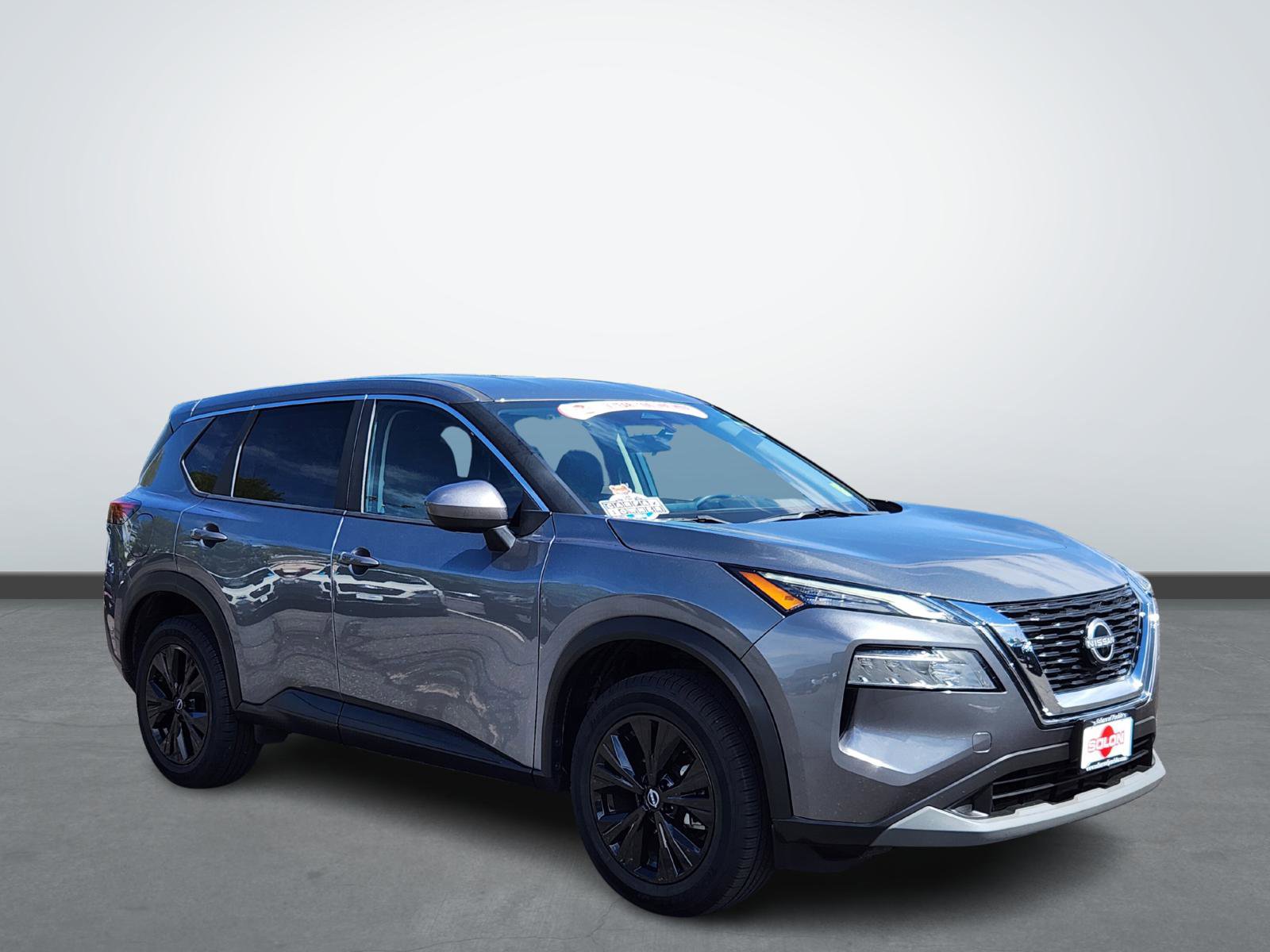 2023 Nissan Rogue SV photo 5