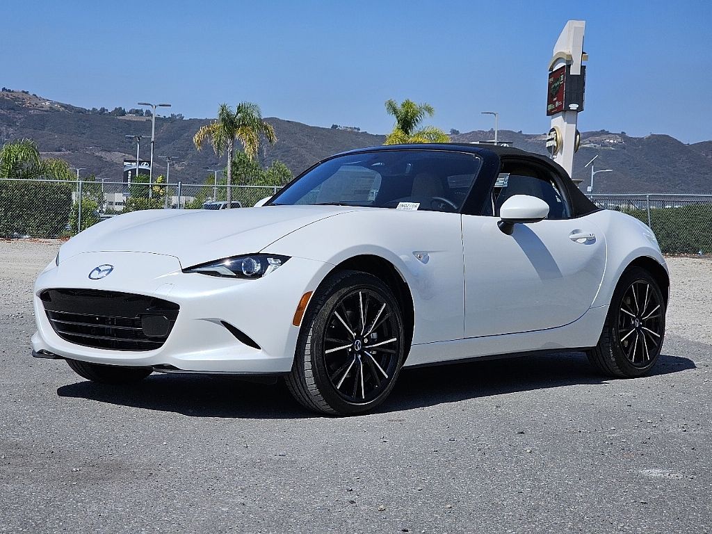 2025 Mazda MX-5 Miata Miata Grand Touring photo 4