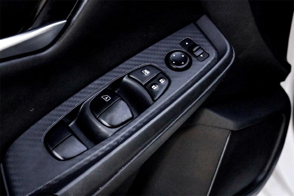 2025 Nissan Sentra SV photo 10