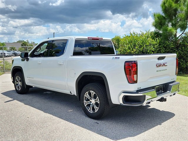 2026 Gmc Sierra 1500 SLE photo 3
