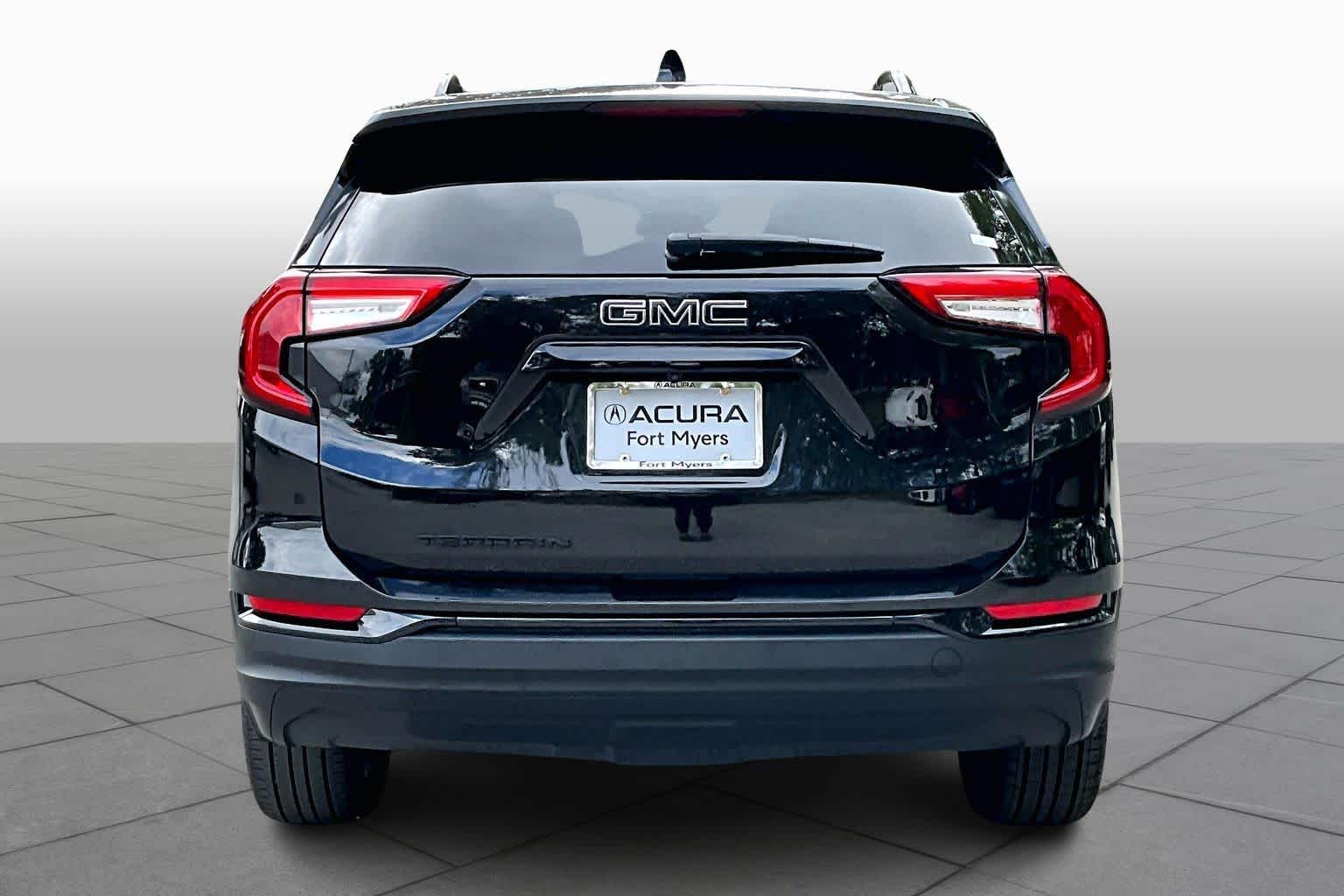 2022 Gmc Terrain SLE photo 4