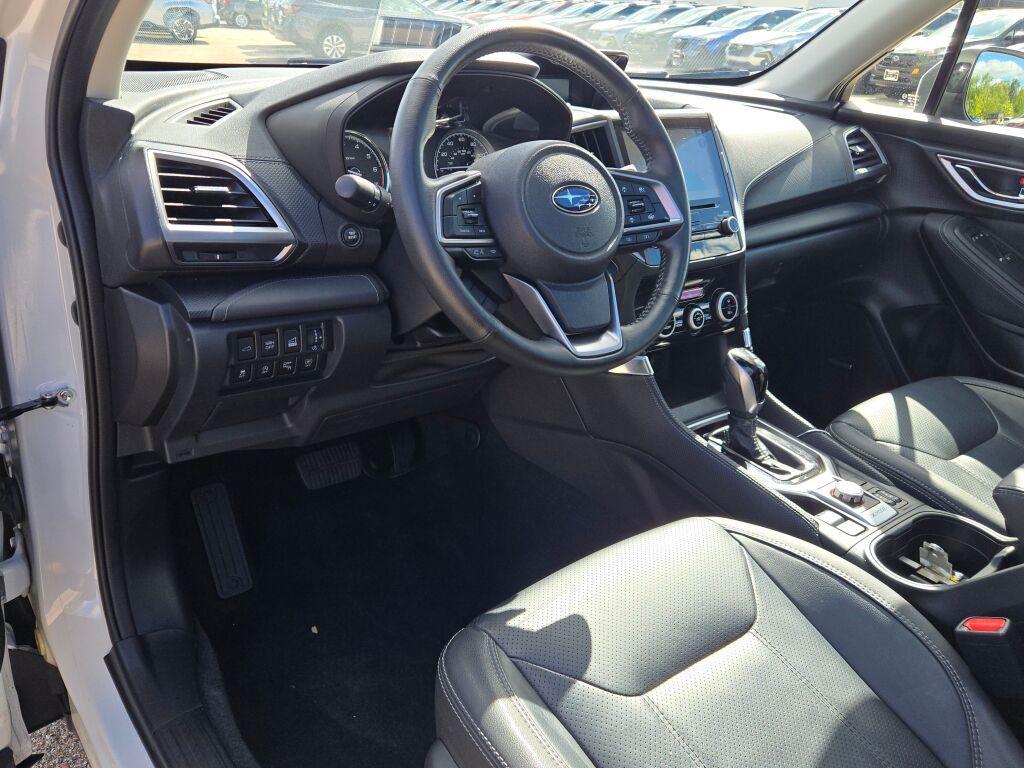 2021 Subaru Forester Touring photo 17