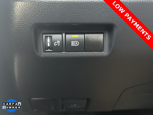 2022 Toyota RAV4 LE photo 6
