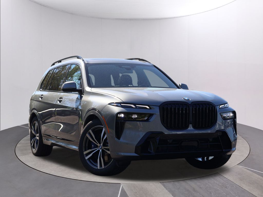 2026 BMW X7 40i's photo