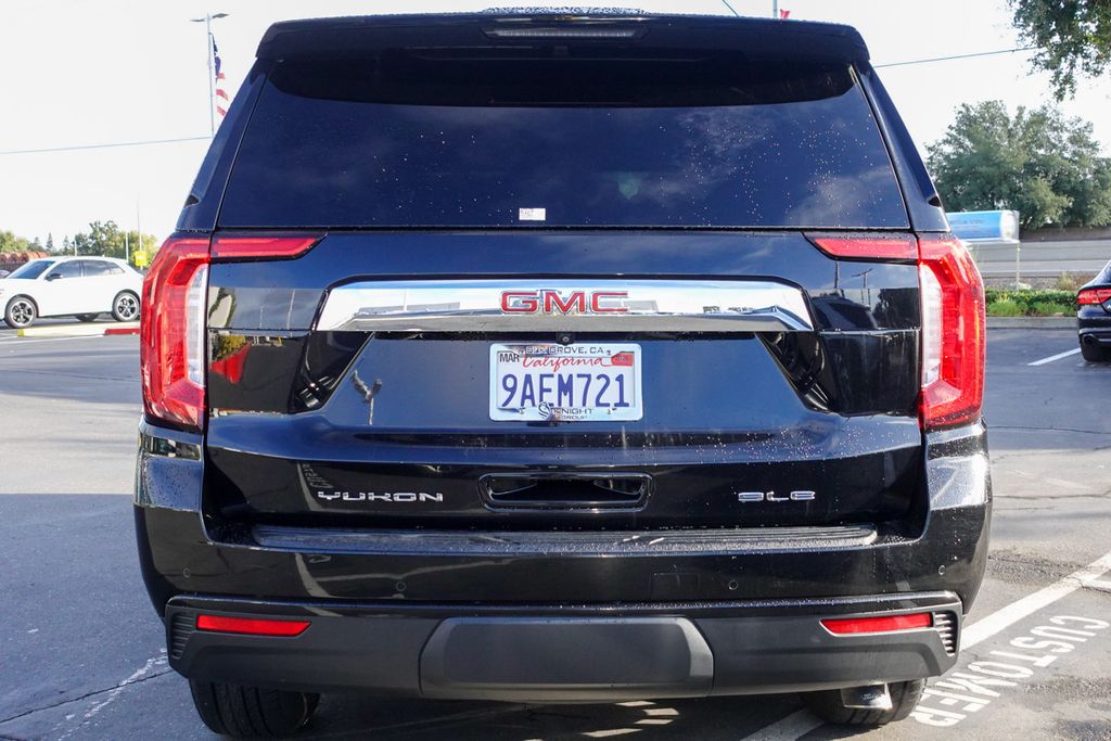 2022 Gmc Yukon SLE photo 10