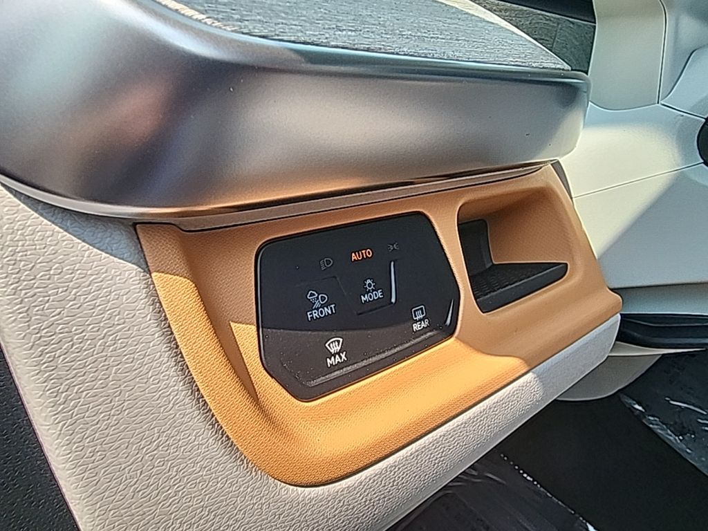 2025 Volkswagen ID. Buzz photo 11