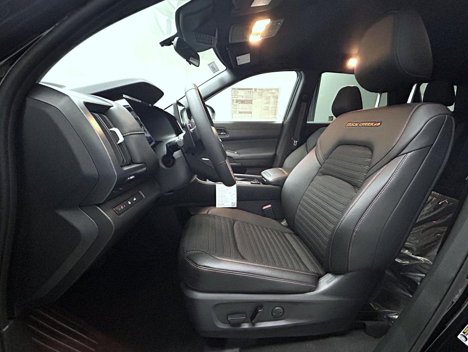 2025 Nissan Pathfinder Rock Creek photo 7