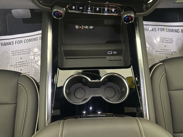2025 Chevrolet Tahoe Premier photo 12