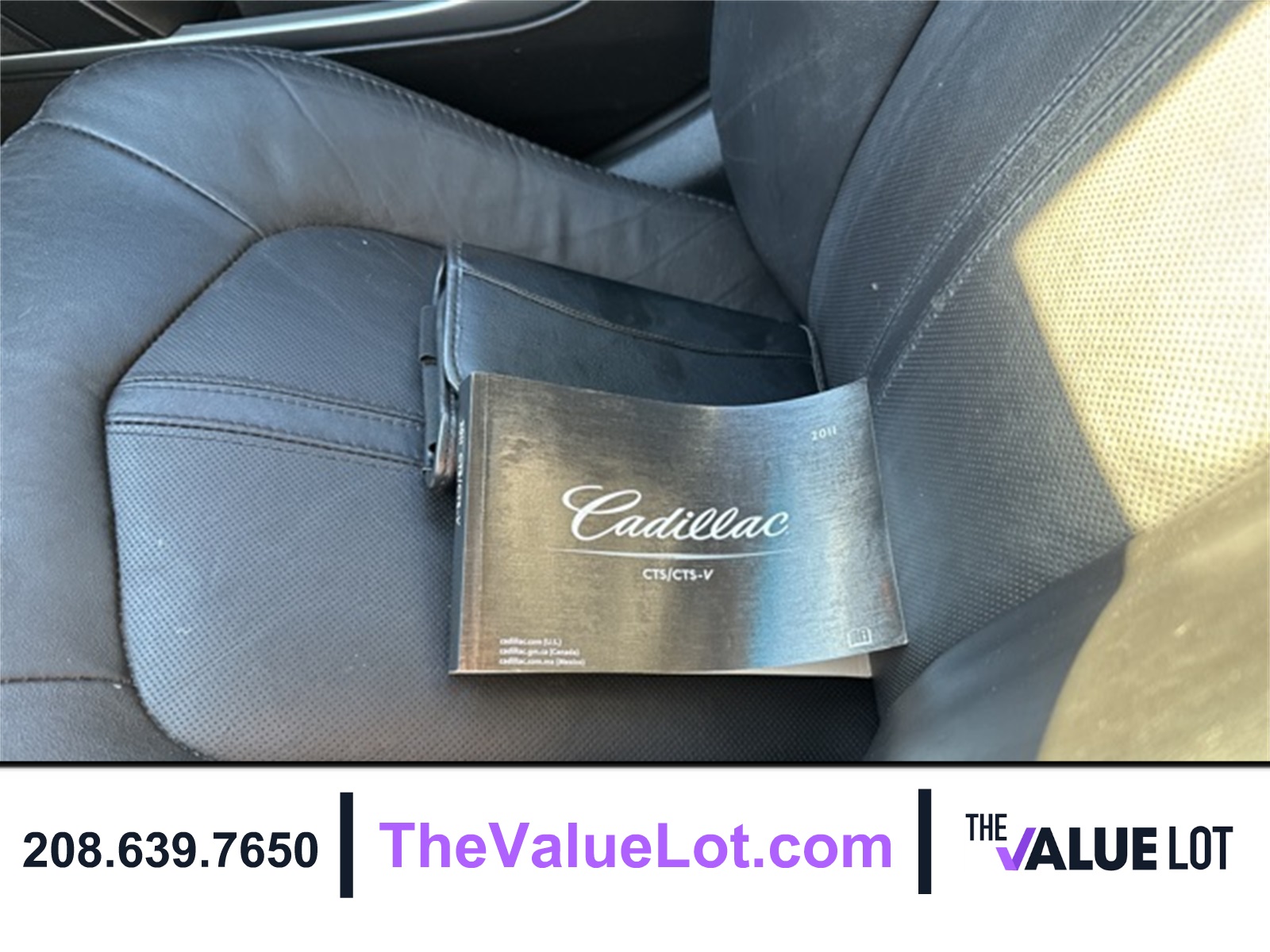 2011 Cadillac CTS Luxury photo 21