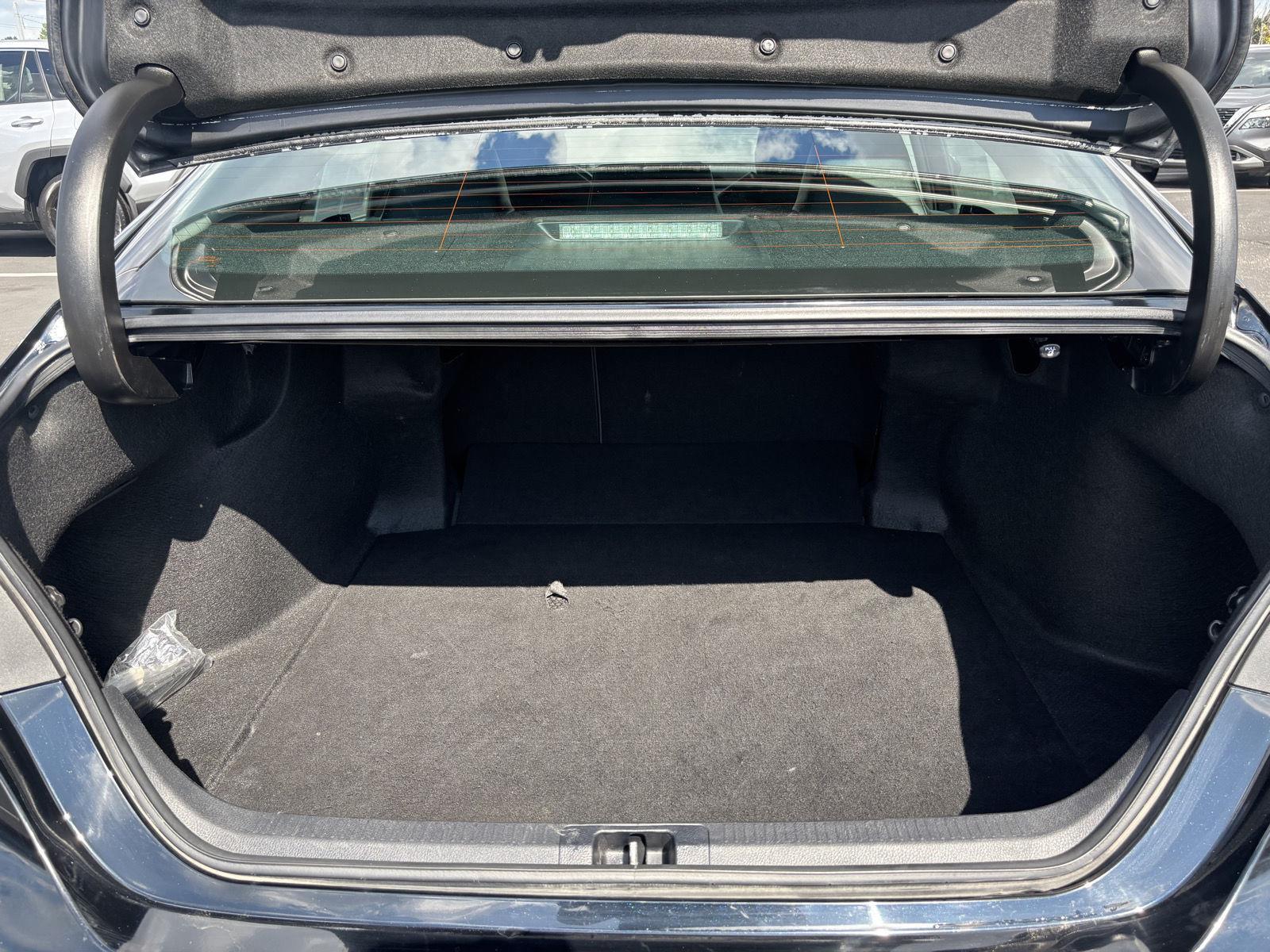 2021 Toyota Camry SE photo 29