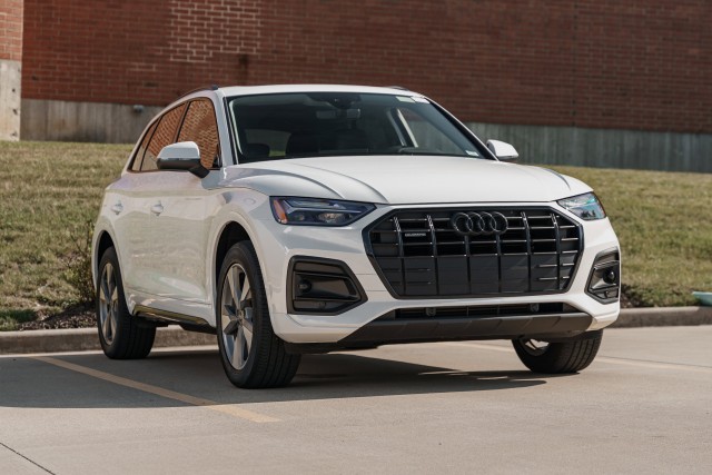 2025 Audi Q5 Premium