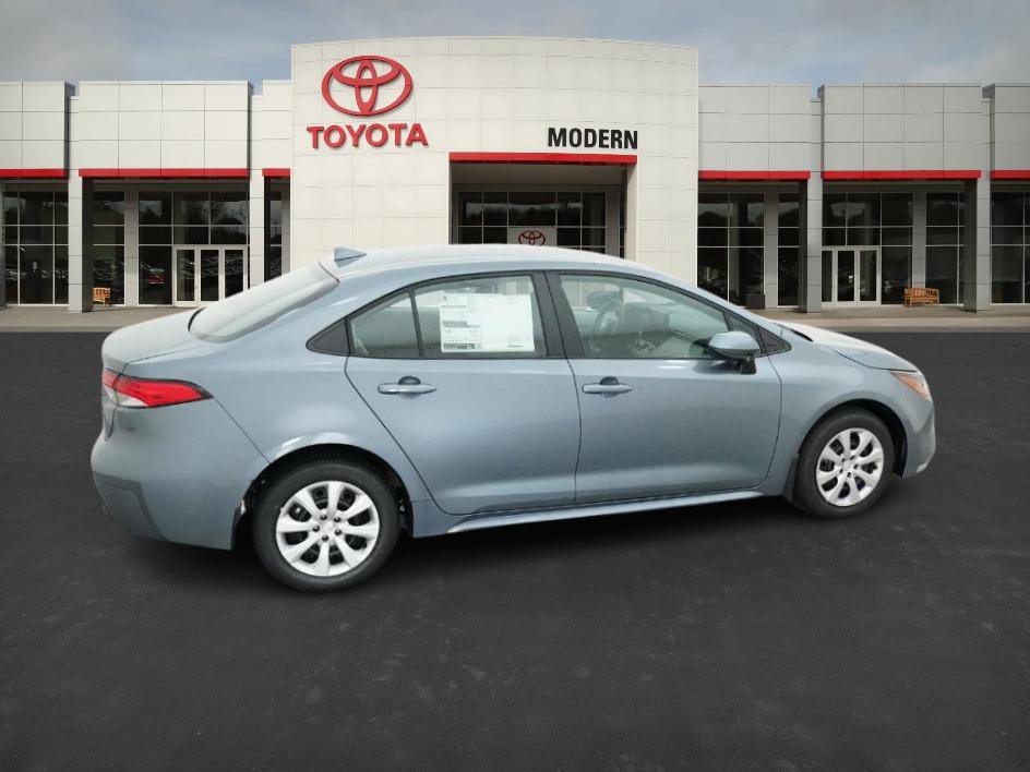 2025 Toyota Corolla LE photo 23