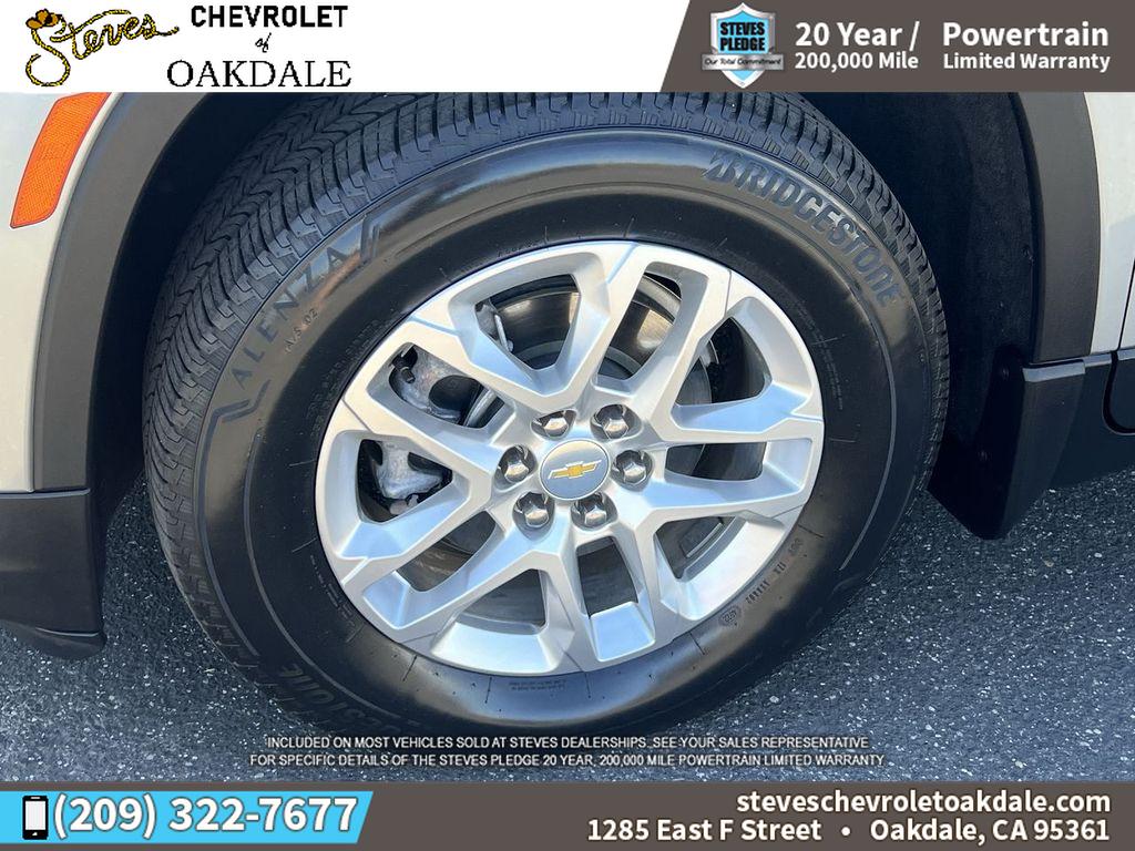 2023 Chevrolet Traverse LS photo 25
