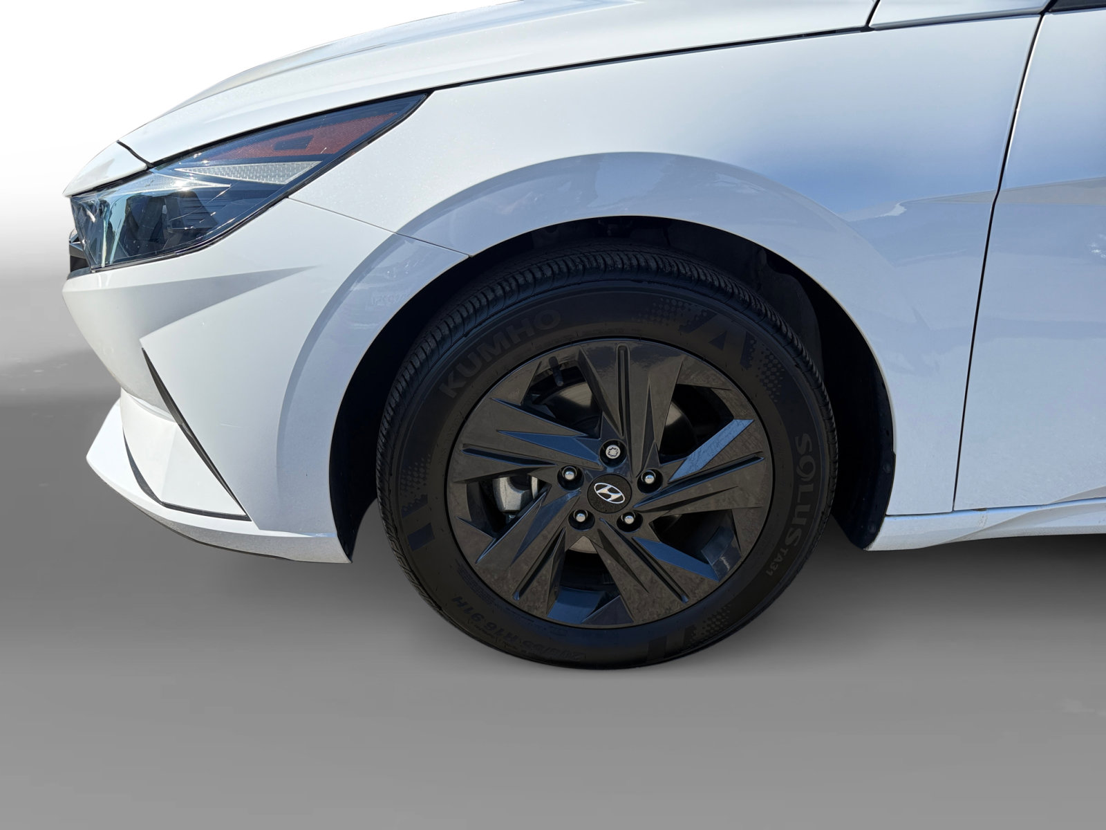 2023 Hyundai Elantra SEL photo 9