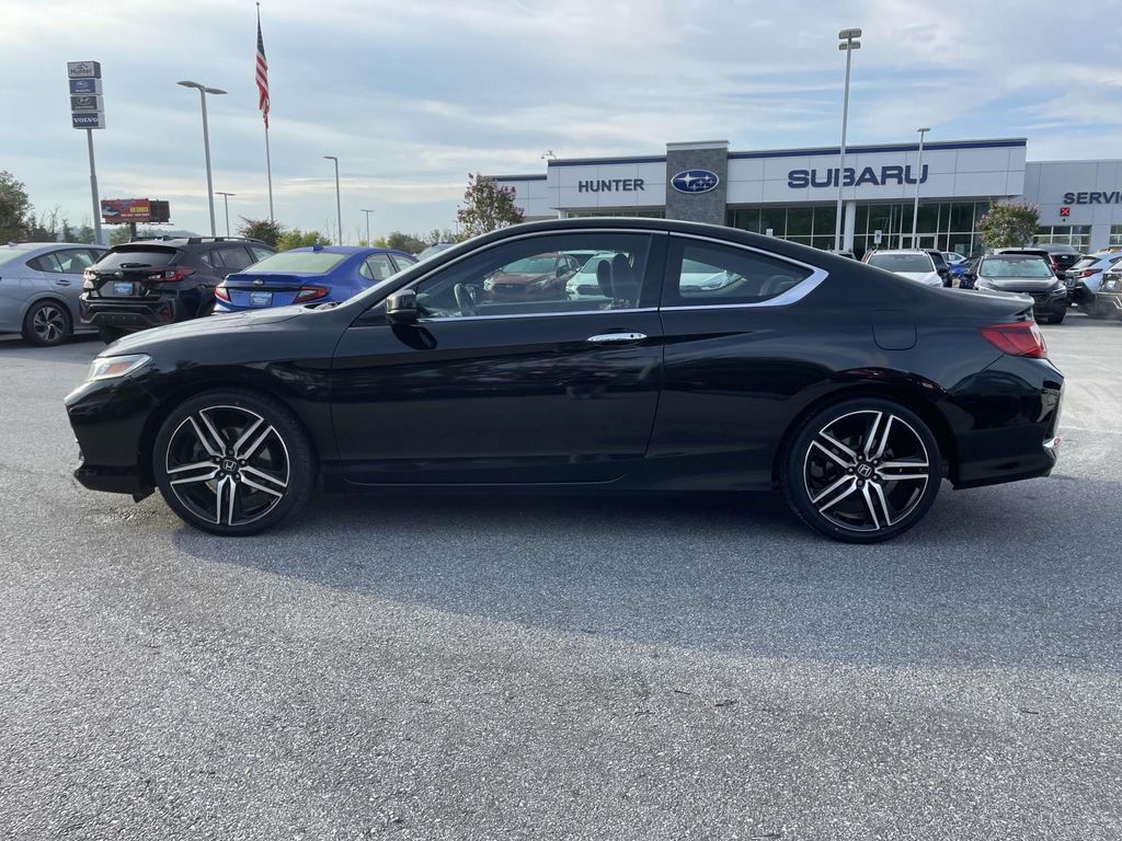 2016 Honda Accord Touring photo 24