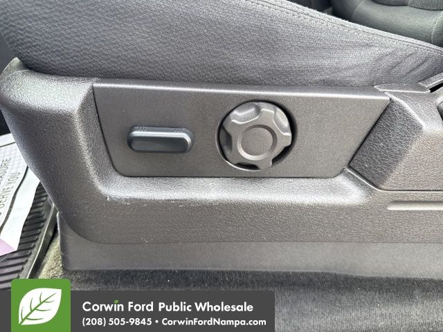 2011 Ford F-150 FX4 photo 30