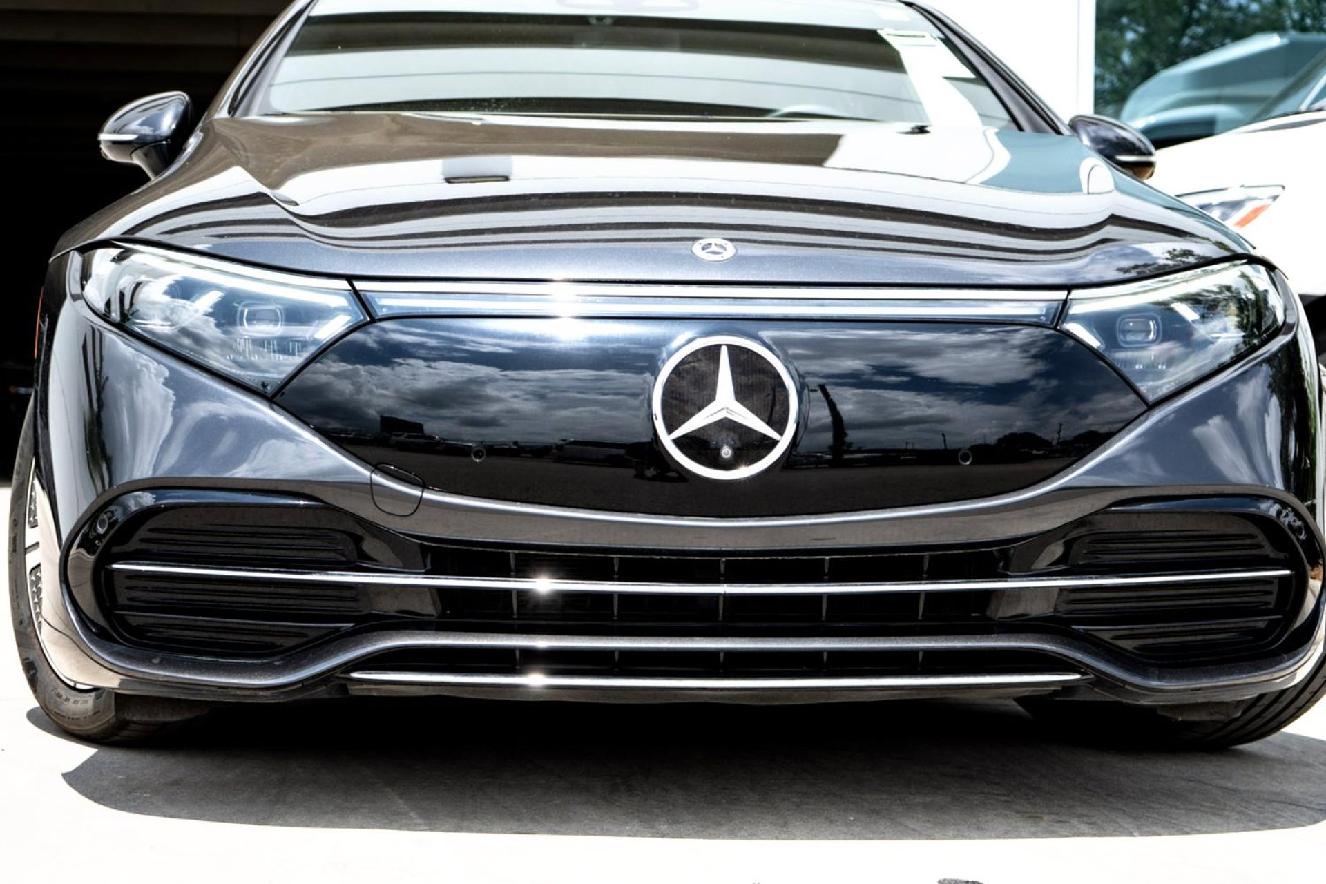 2023 Mercedes Benz EQS-Class Sedan photo 3