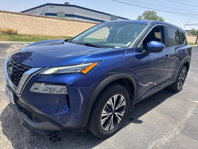 Used 2023 Caspian Blue Metallic Nissan SV image 1