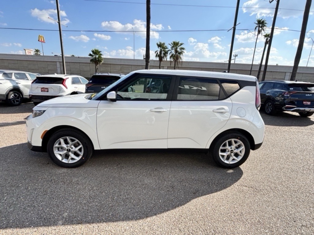 2025 Kia Soul LX S photo 4