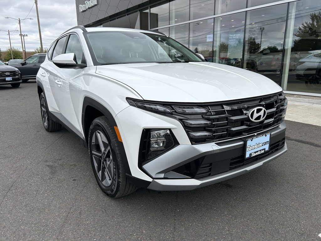 2025 Hyundai Tucson SEL photo 2