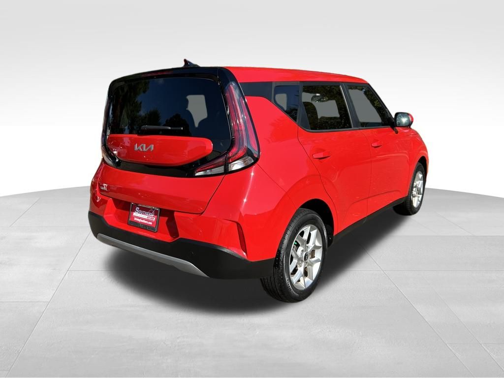 2023 Kia Soul LX photo 6