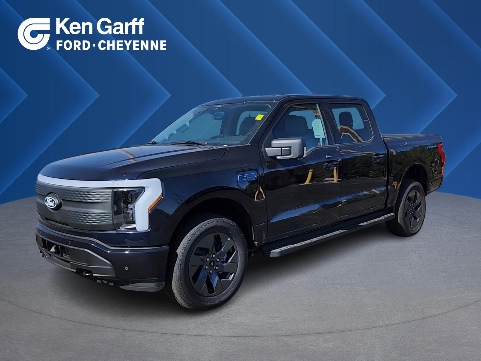 2025 Ford F-150 Lightning photo 2