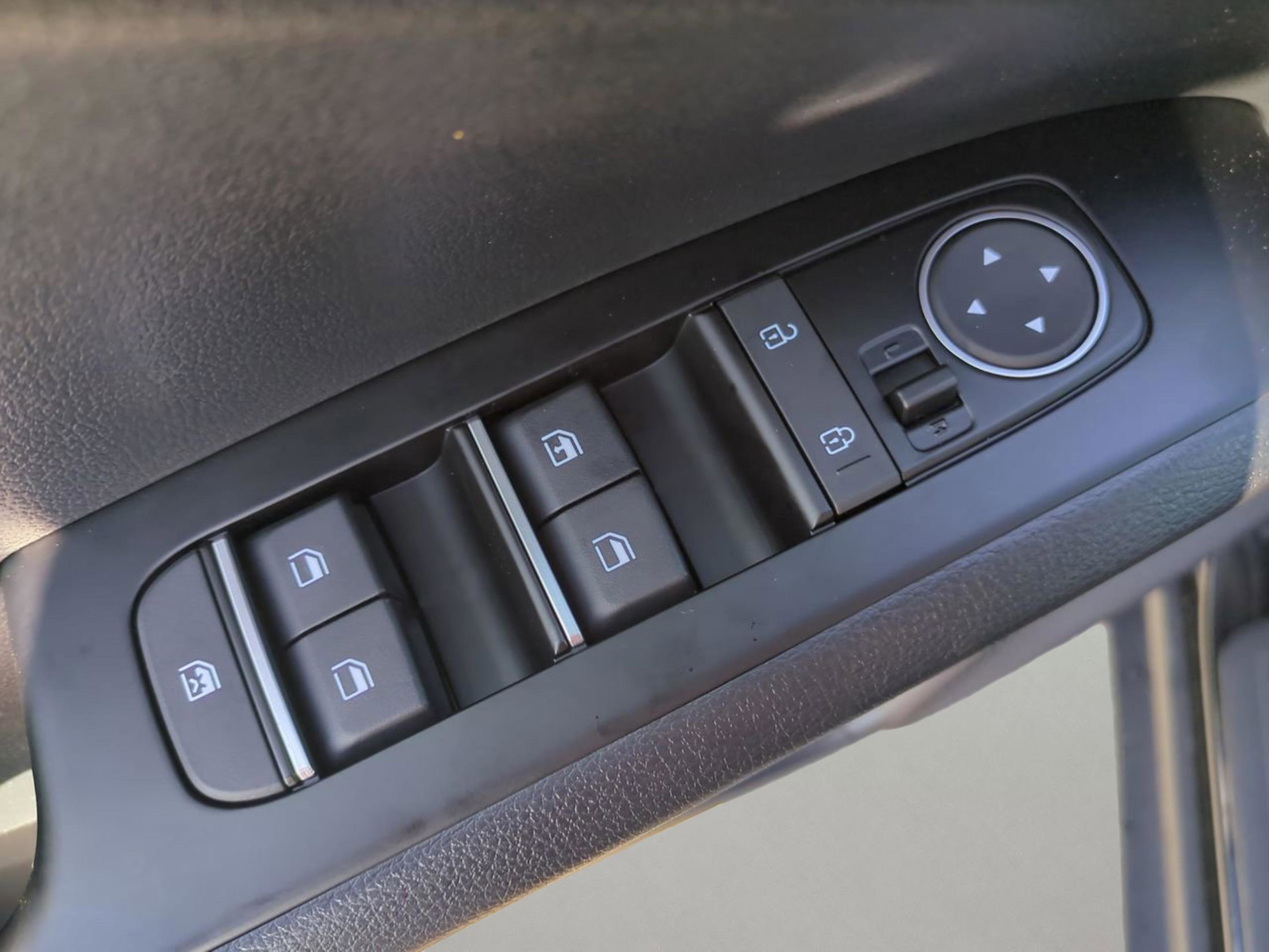2025 Kia Soul LX photo 23