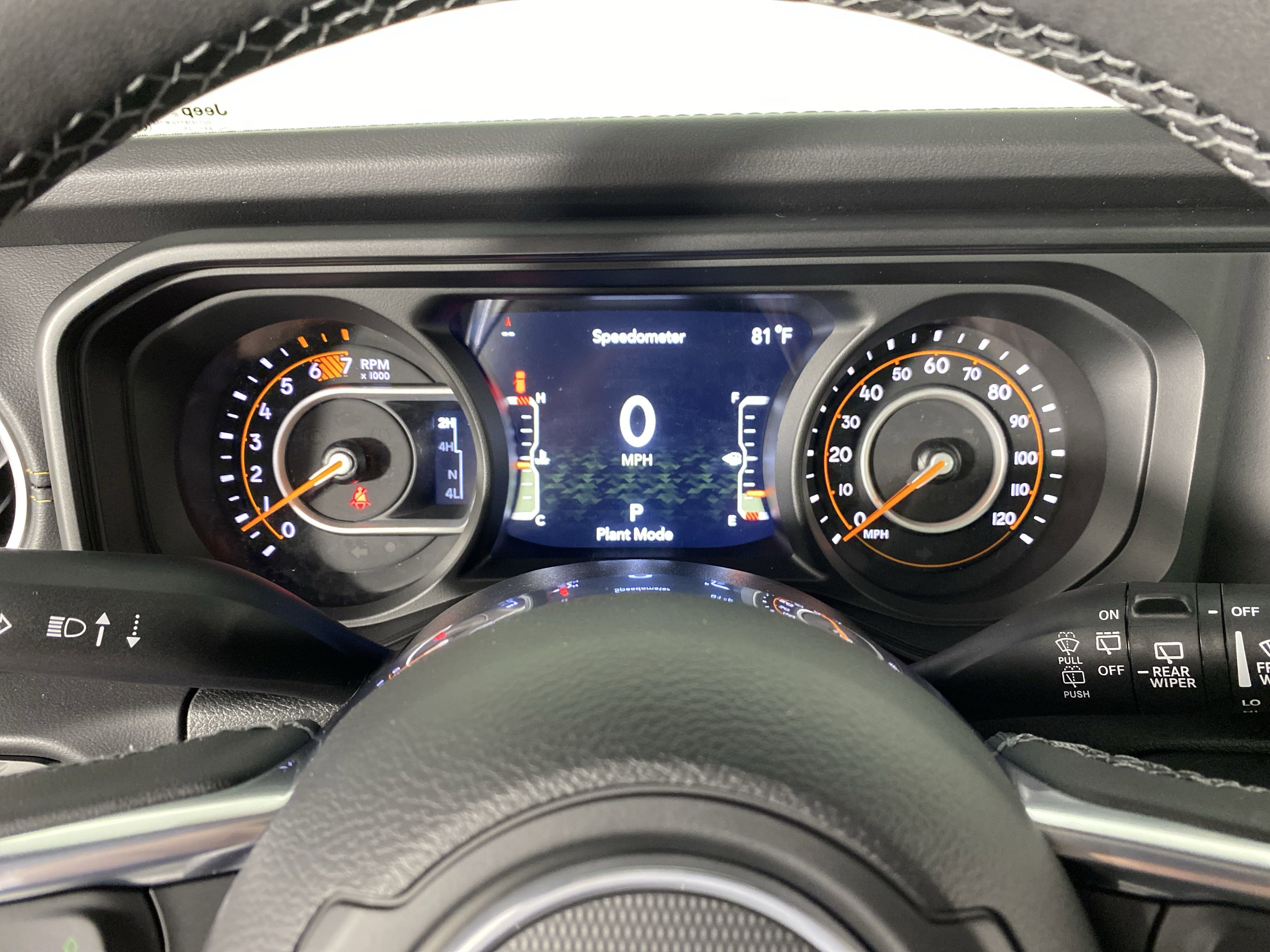 2025 Jeep Wrangler Sahara photo 3