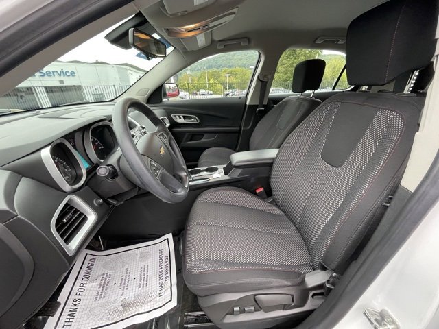 2017 Chevrolet Equinox LS photo 15
